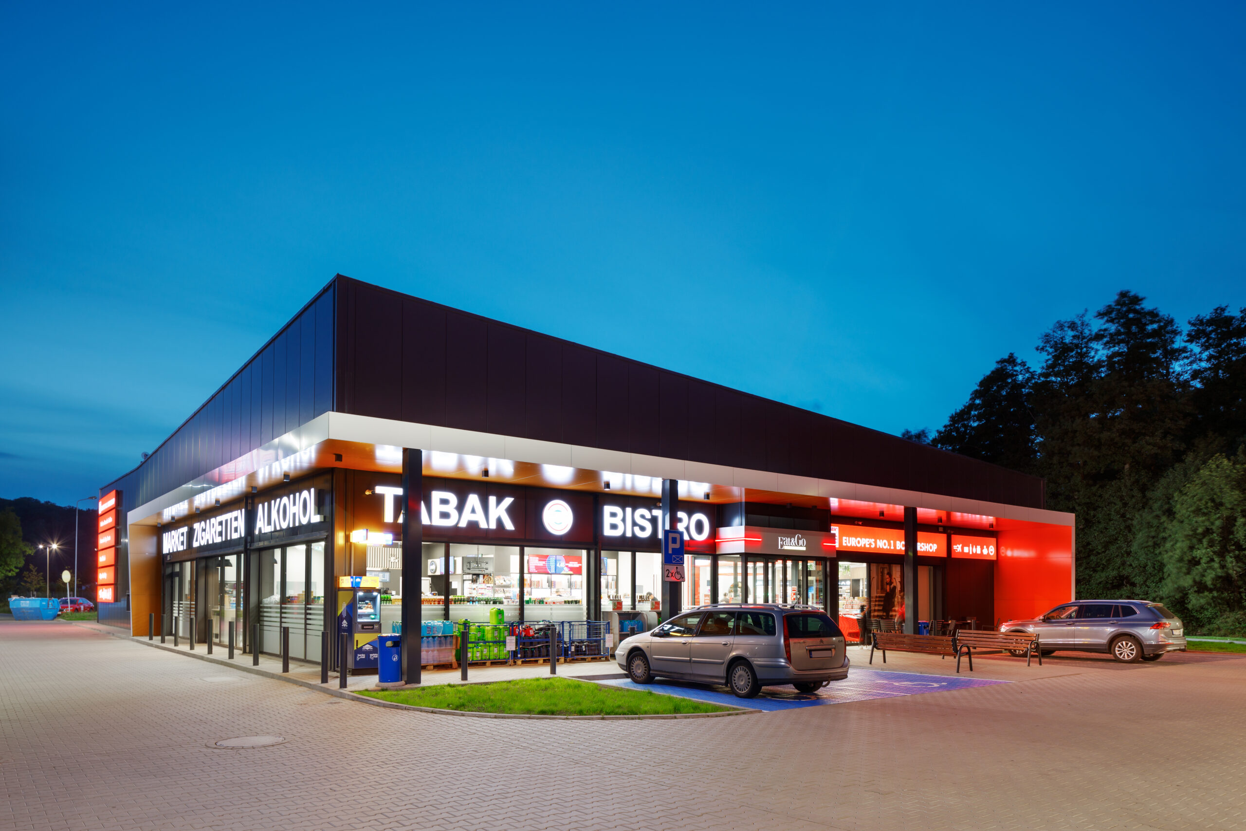 Stacja paliw Real United - zdjęcie realizacji