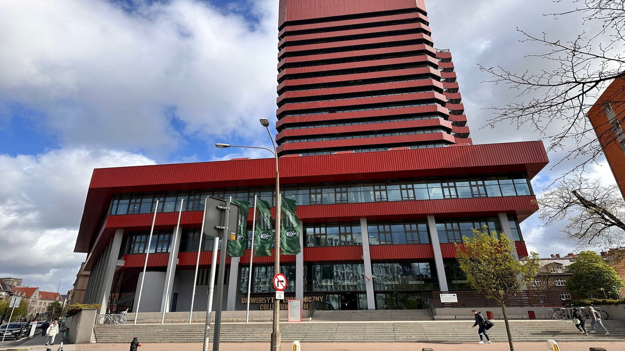 Uniwersytet Ekonomiczny - zdjęcie realizacji